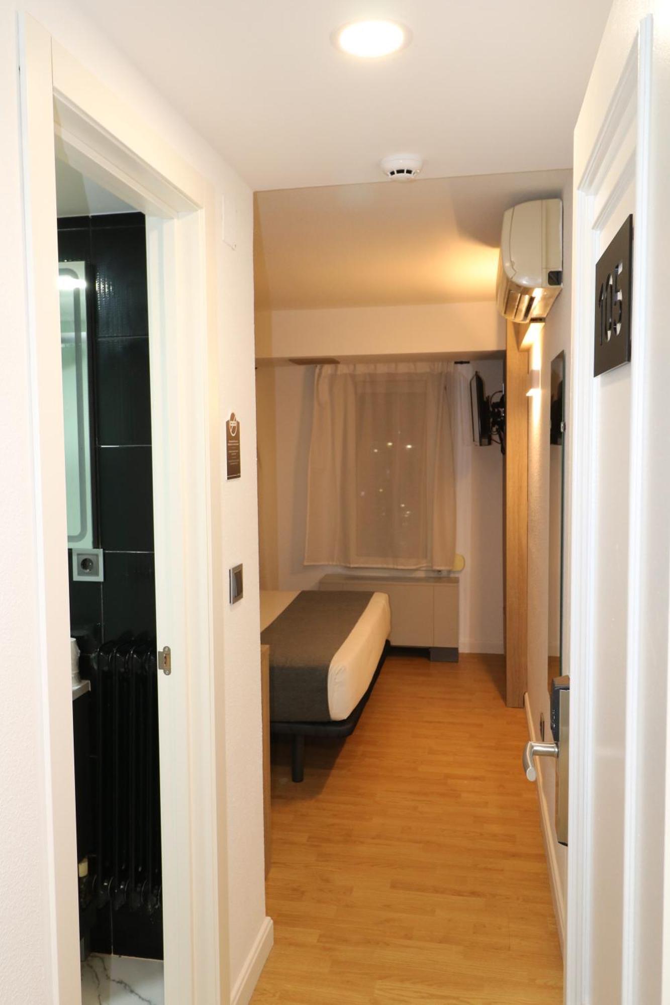 Hostal Alda Palencia Plaza Eksteriør bilde